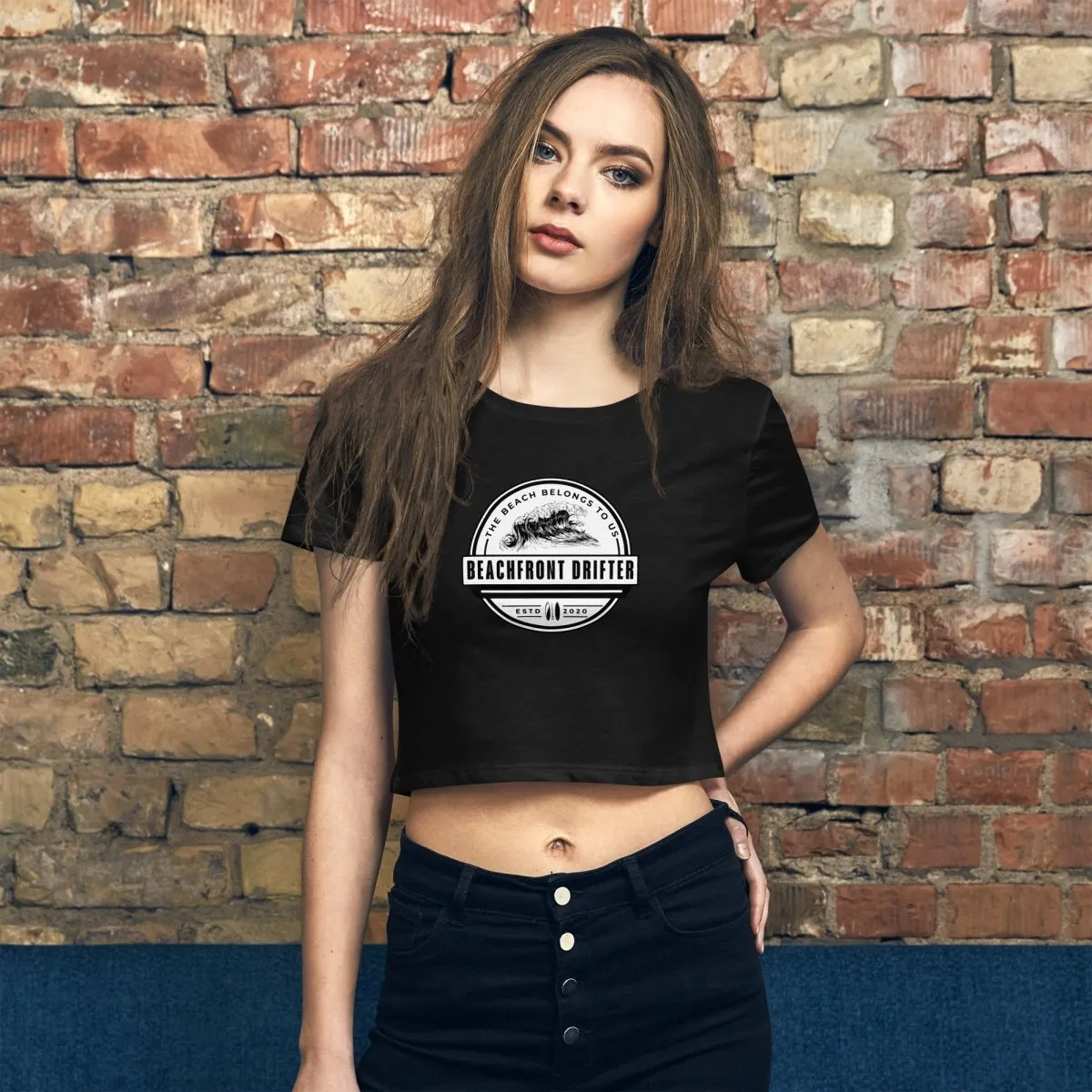 Belongs Crop Tee